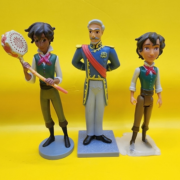 Disney Other - Disney Channel Elena of Avalor Francisco Flores Mateo de Alva